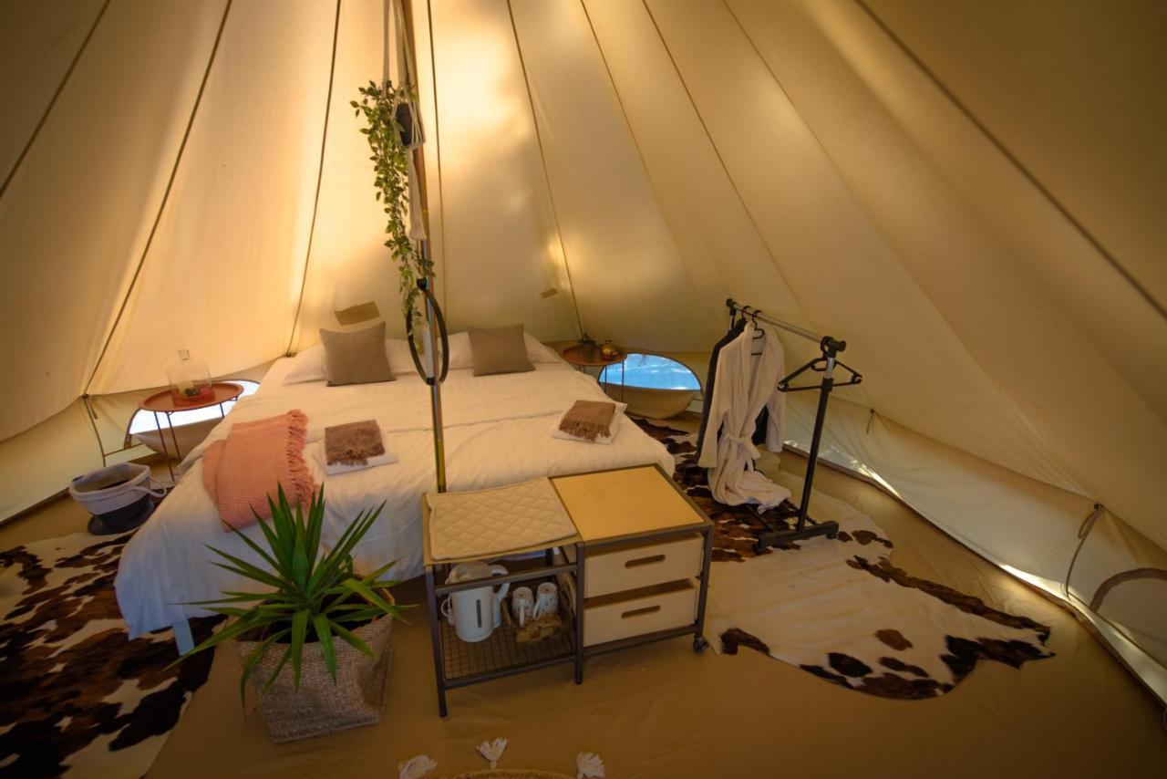 Готель Rock Oak Glamping 3 Імотскі Екстер'єр фото